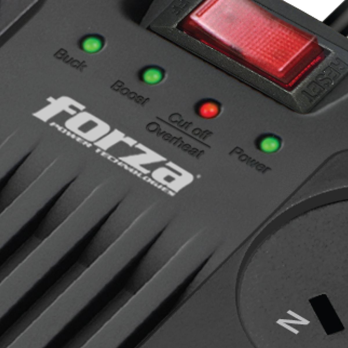 Estabilizador de Tensión Forza 1200VA FVR-1202A